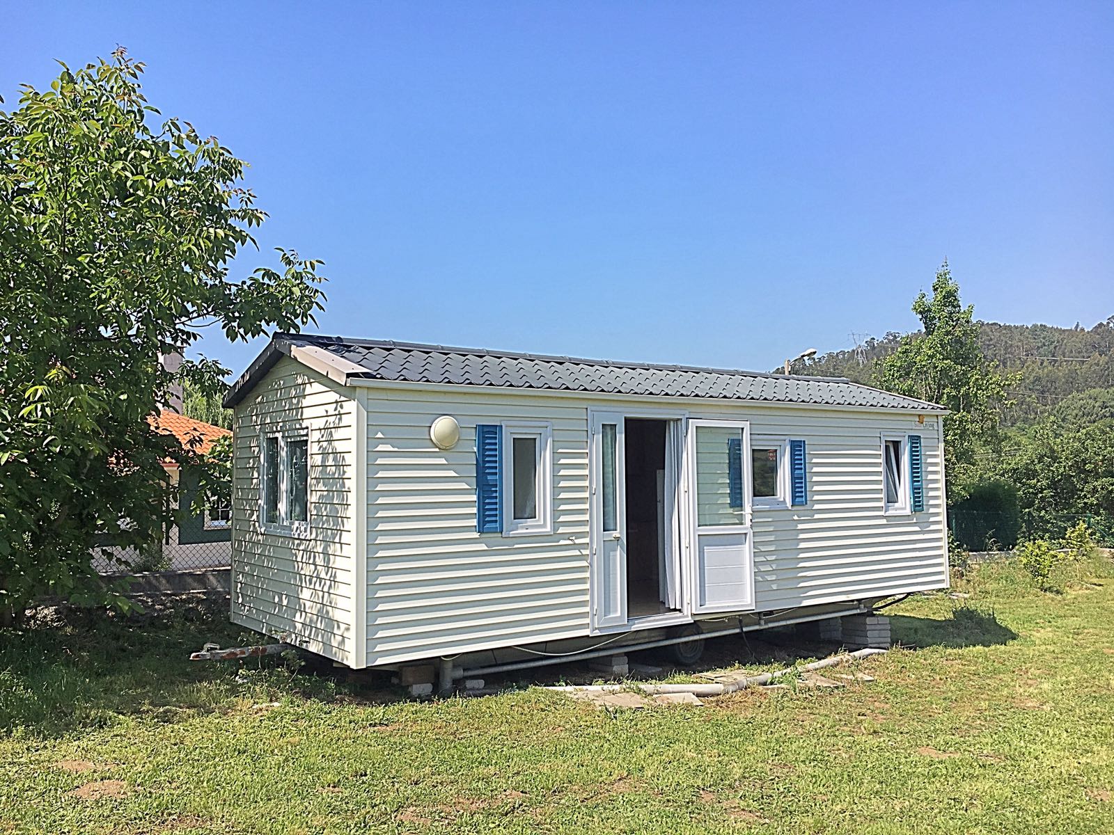 Casa móvil en suelo rústico: soluciones habitacionales legales y sostenibles Casa móvil en terreno no urbanizable como alternativa legal a la vivienda tradicional